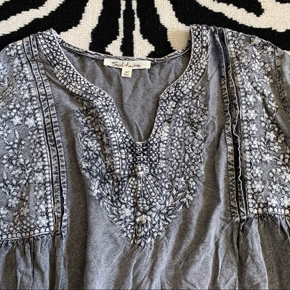 Solitare Boho Mineral Wash Embroidered Bell Sleeve Top Gray Size Medium - Picture 6 of 11